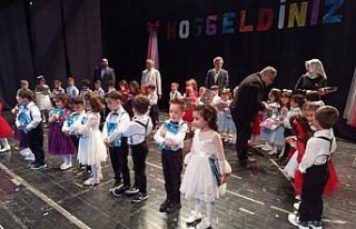 Cide ilçesinde 4-6 yaş Kur'an kursu yıl sonu...