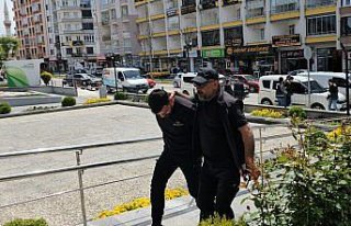 Çorum'da bir kişiyi silahla yaralayan 2 kardeş...