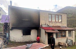Giresun'da evde çıkan yangında 1 kişi hayatını...