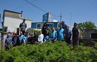 Görele’de mezar taşlarında bakım çalışması
