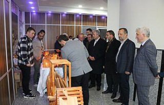 Of’ta Engelliler Haftası'na yönelik sergi...