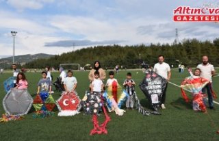 Boyabat'ta uçurtma şenliği düzenlendi