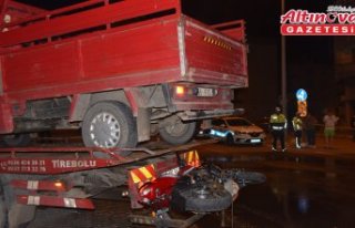 Giresun'da kamyonet ile çarpışan motosikletin...
