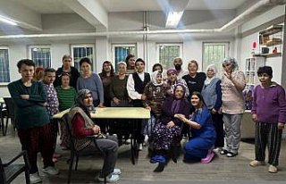 Giresunlu kadın kuaförlerden bakım merkezinde ücretsiz...