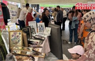 Samsun'da kurulan sıfır atık pazarında alışveriş...