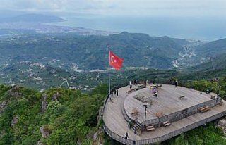 Yoroz Kent Ormanı manzarasını seyir terasından...