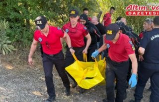 Bolu'da gölette botu alabora olan gencin cansız...