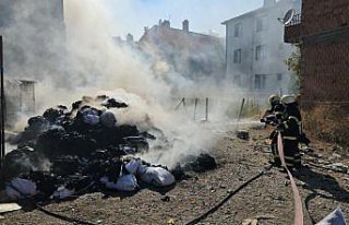 Çorum'da atık toplama alanında çıkan yangın...