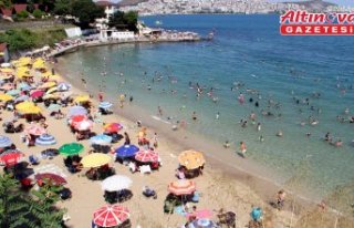 “Mutlu insanların kenti Sinop deniziyle tatilcileri...