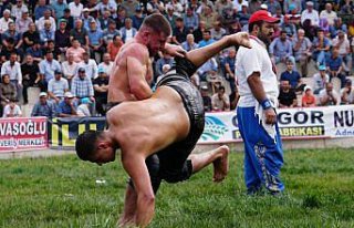 Çorum'da düzenlenen Yağlı Pehlivan Güreşleri'nde...