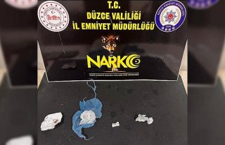 Düzce'de uyuşturucu operasyonlarında yakalanan...