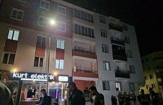 Çorum'da bir apartmana pompalı tüfekle ateş...