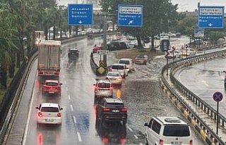 Trabzon'da sağanak etkili oldu