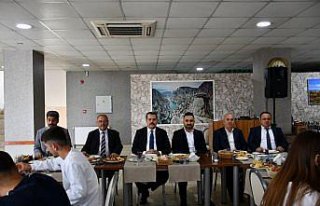 Vezirköprü'de üniversite kazanan öğrencilere...