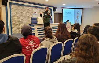 Samsun'da Yeşilay gençlere bağımlılıkla...