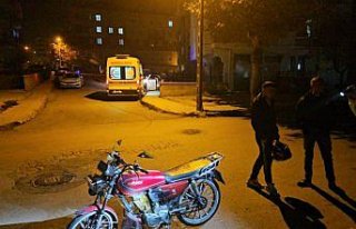 Çorum'da devrilen motosikletin sürücüsü...