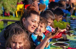 Diyarbakır'da minik eller “yeşil vatan“...