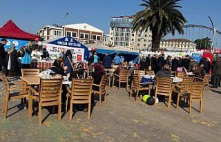 Giresun'da, Filistin halkı için hayır çarşısı...