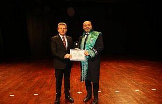 AÇÜ'de akademik yükseltme ve teşvik ödülleri...