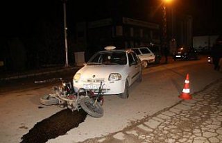 Amasya'da otomobil ile motosikletin çarpışması...