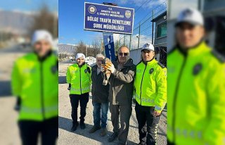 Amasya'da yaralı bulunan kızıl şahin tedavi...