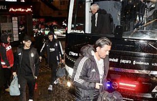 Beşiktaş kafilesi Trabzon'a geldi