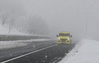Bolu Dağı'nda kar yağışı sürüyor