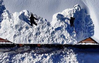 Bolu Dağı'nda kar yağışıyla oluşan manzara...