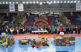 Bolu'da amatör spor kulüplerine malzeme desteği...