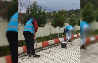 Boyabat'ta hükümlüler kamu kurumlarında boya ve...