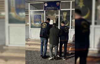 Çarşamba'da 8 yıl hapis cezasıyla aranan...