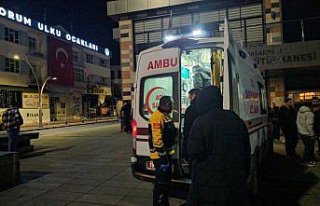 Çorum'da bıçaklı saldırıya uğrayan genç...