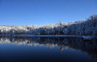 Düzce Korugöl Tabiat Parkı karla kaplandı