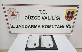 Düzce'de ayakkabısının tabanında sentetik...