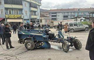 Düzce'de park halindeyken freni boşalan tır,...