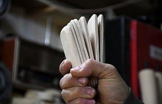 Evinin yanındaki atölyesinde Kafkas müzik kültürüyle...