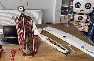 İHA'larıyla TEKNOFEST'te ikinci olan lise...