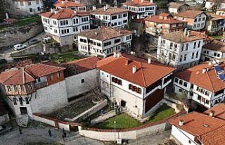 Karabük’te yaklaşık 250 yıl önce yapılan konağın...