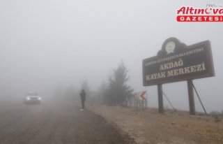 Ladik Akdağ Kayak Merkezi'nde sis etkili oldu