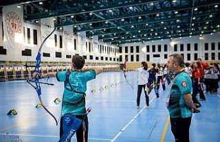 Okçulukta ASES 15 Yaş Altı Salon Türkiye Şampiyonası...