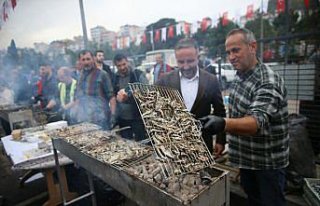 Ordu'da festivalde 7 ton hamsi tüketildi