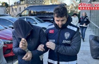 Samsun'da evden televizyon çalan 2 zanlı yakalandı