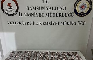 Samsun'da bir araçta 1308 sentetik uyuşturucu...