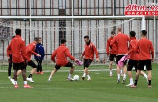 Samsunspor, Konferans Ligi'nde yarın AEK'yı...