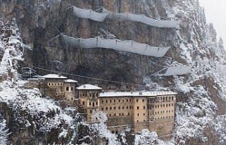 Sümela Manastırı ve Altındere Vadisi beyaza büründü