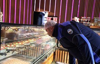 Tokat Belediyesi zabıta ekipleri yılbaşı öncesi...