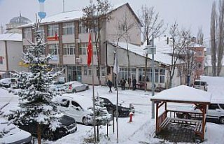 Tokat'ta kar yağışı etkili oluyor