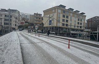 Trabzon ve çevre illerin yüksek kesimlerinde kar...