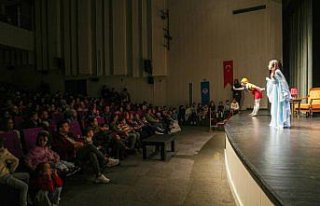 Trabzon'da çocuk tiyatro oyunları ilgi görüyor