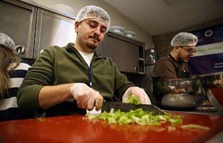 Üniversite öğrencileri YEDAM danışanları için...